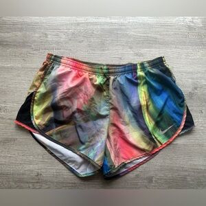 Nike Colorful Women's Athletic Shorts Sz M northern lights run hiking